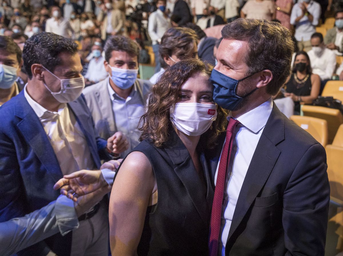 El líder del PP aplaza el viaje al centro