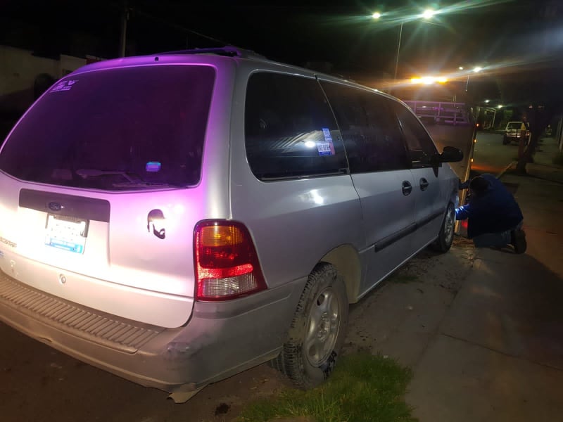 Hallan auto robado y abandonado en Boulevard Pedregoso de San Juan del Río