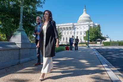 La presidenta de la Comunidad de Madrid, Isabel Díaz Ayuso, en las inmediaciones del Capitolio, el 29 de septiembre en Washington (EE UU).