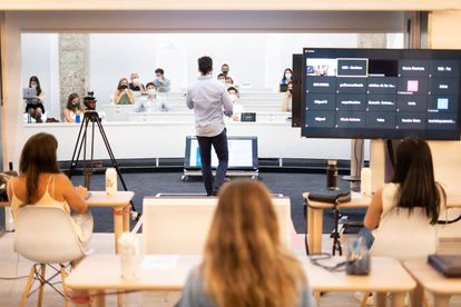 Clase en la escuela de negocios ISDI en Madrid.