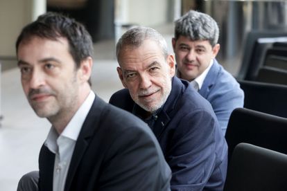 El trío de escritores y guionistas Jorge Díaz (c), Antonio Mercero (d) y Agustín Martínez (i), que se ocultaban tras el seudónimo de Carmen Mola.