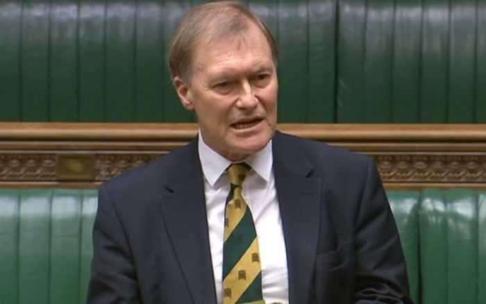 Muere apuñalado el diputado conservador británico David Amess