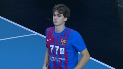 Pablo Urdangarin, en el partido entre el Barça y el Huesca. / @joanRvallve