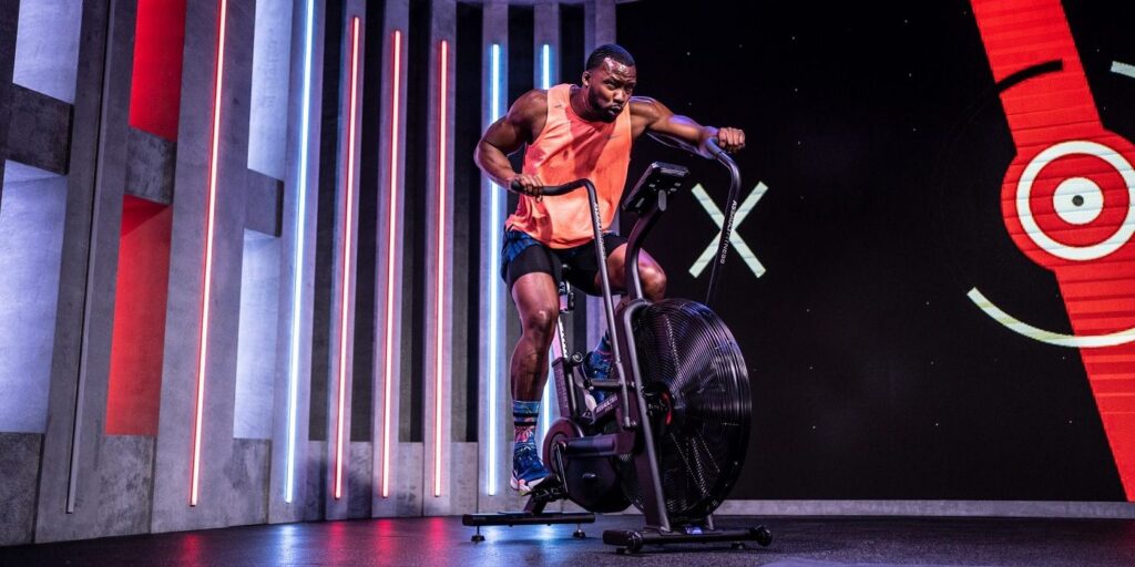 Peloton tiene nueva competencia mientras Fiit lanza entrenamientos de bicicleta de aire