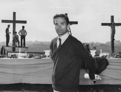 El director Pier Paolo Pasolini, en el set de rodaje de 'El evangelio según San Mateo', en torno a 1962. 