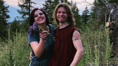 Pueblo de Alaska Bush: Raiven confirma que ella está en Loomis filmando con Bear
