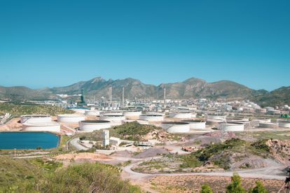 Vista de la refinería de Repsol en Cartagena (Murcia), donde Repsol ha empezado a producir hidrógeno renovable a partir de biometano.