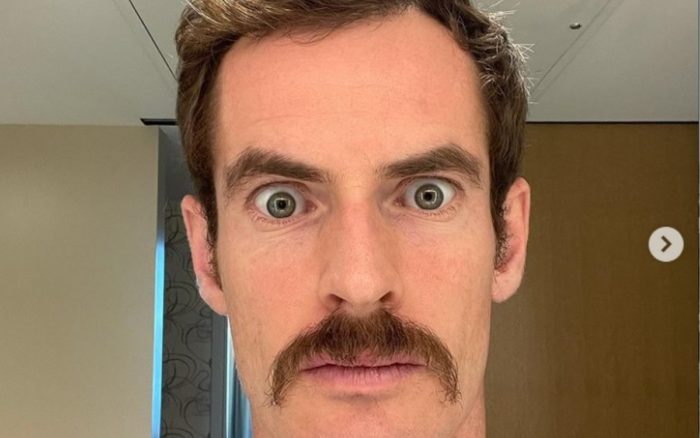 Se salva Andy Murray de una monumental bronca | Video