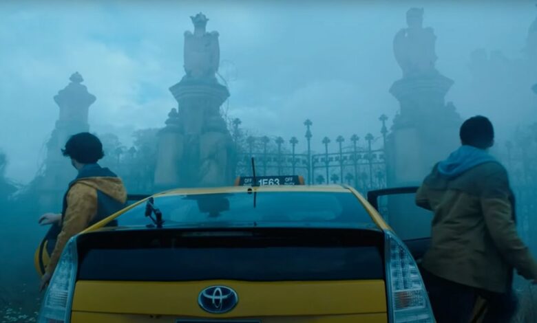 The Flash: Por qué Wayne Manor (y The Batcave) están desiertas: todas las teorías