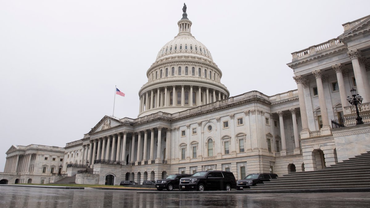 La Cámara Baja aprueba medida para extender fondos y evitar un cierre de gobierno