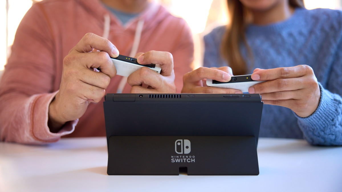 nintendo-switch-oled-photo-2.jpg nintendo-switch-oled-photo-2.jpg