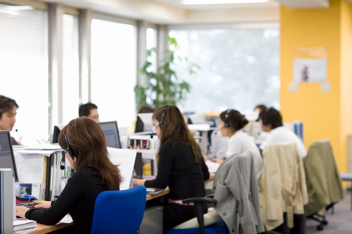 Los consumidores podrán exigir que sea una persona y no una máquina quien preste atención telefónica al cliente