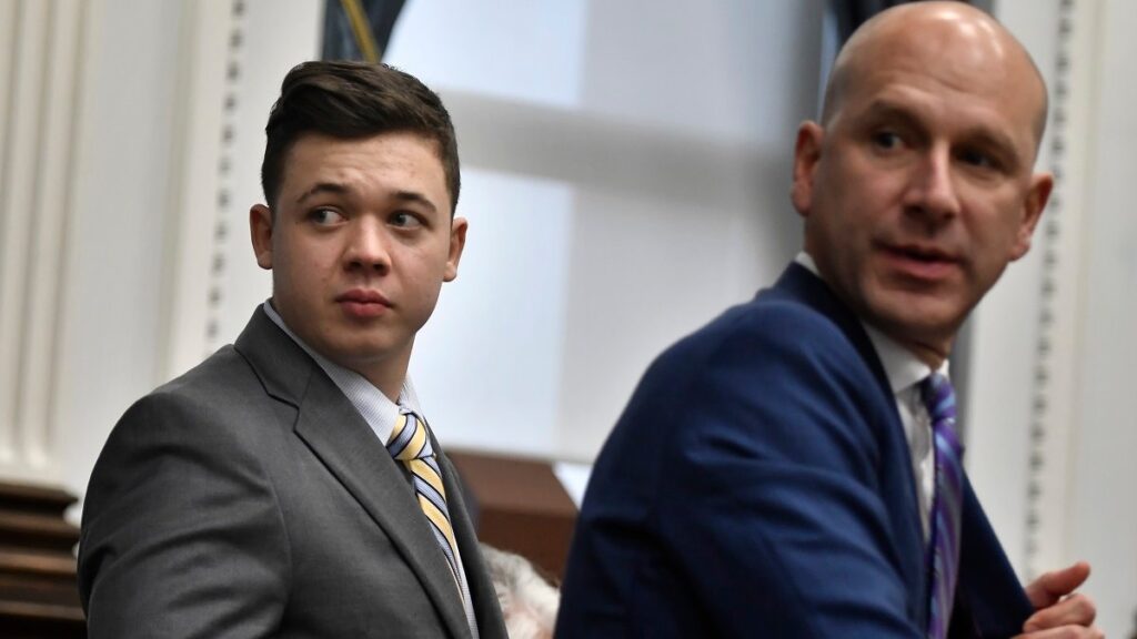 Abogados de Kyle Rittenhouse solicitan que juicio sea anulado