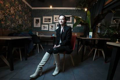 Natalia Stsepantsova, en una cafetería de la ciudad de Bialystok, en el noreste de Polonia, el pasado jueves.