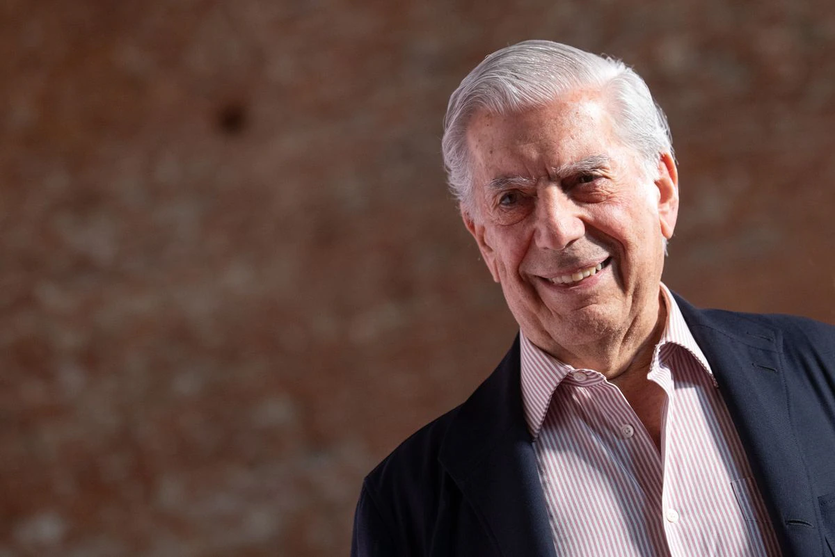 Mario Vargas Llosa: “Entre Bolsonaro, con payasadas, y Lula, prefiero a Bolsonaro”