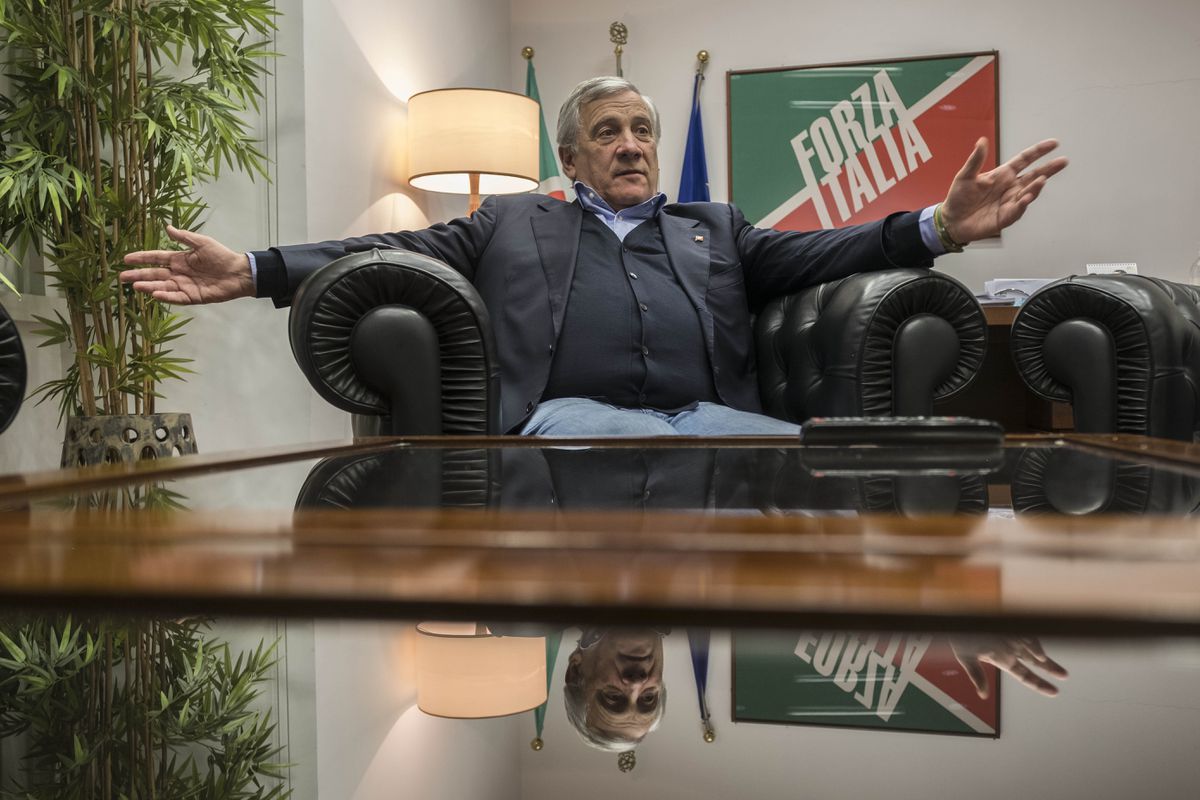 Antonio Tajani: “Berlusconi no es el diablo. Sería un gran presidente de la República”