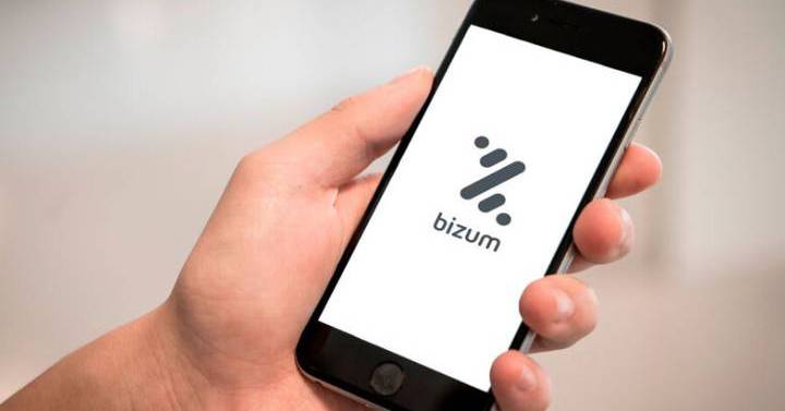 La banca contrata a Auren para fijar un precio por Bizum