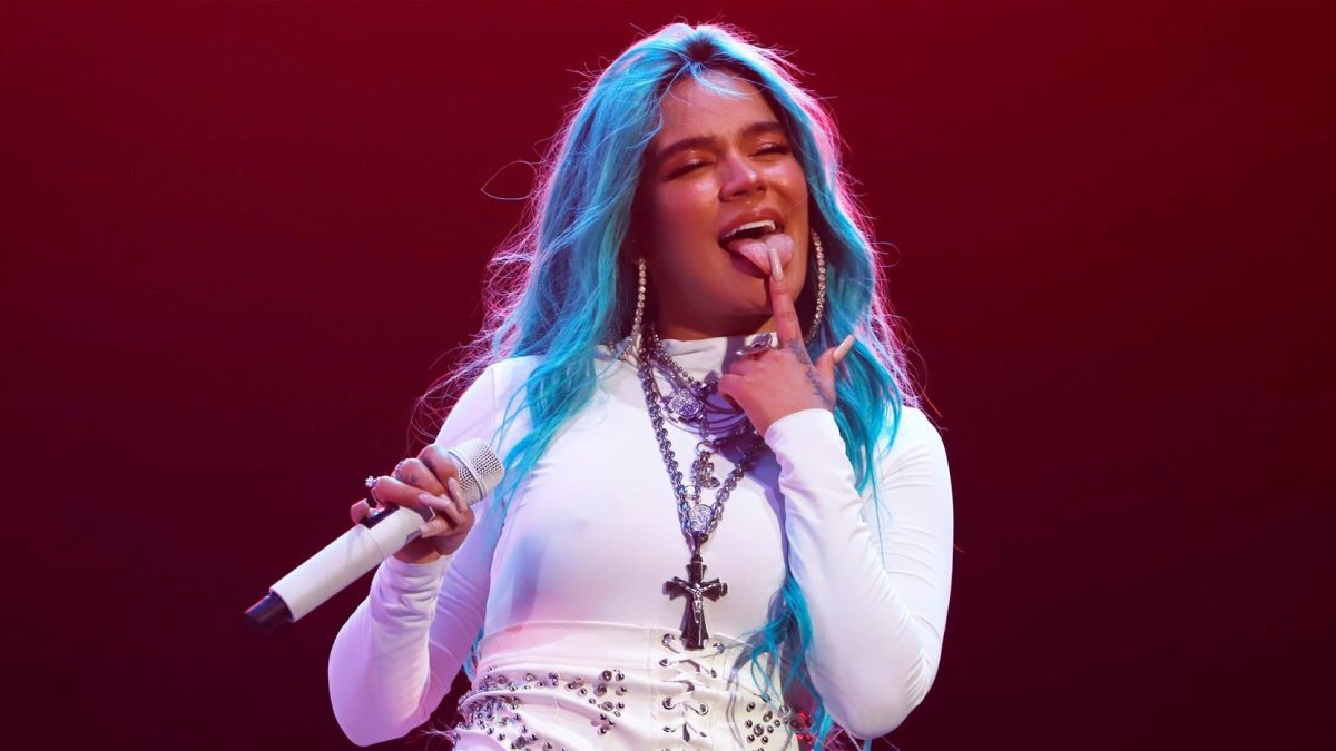 Karol G en Puerto Rico: “¡Me importa treinta contenedores… lo que me pasó ayer!”