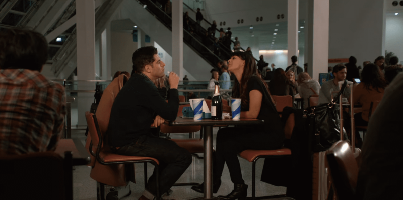 Chica nueva 4x11 - LAXmas (C) 2014 / Fox