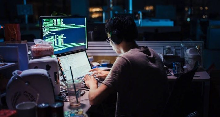 A pesar de la tormenta de relaciones públicas, las acciones y descargas de Pinduoduo se mantienen sólidas