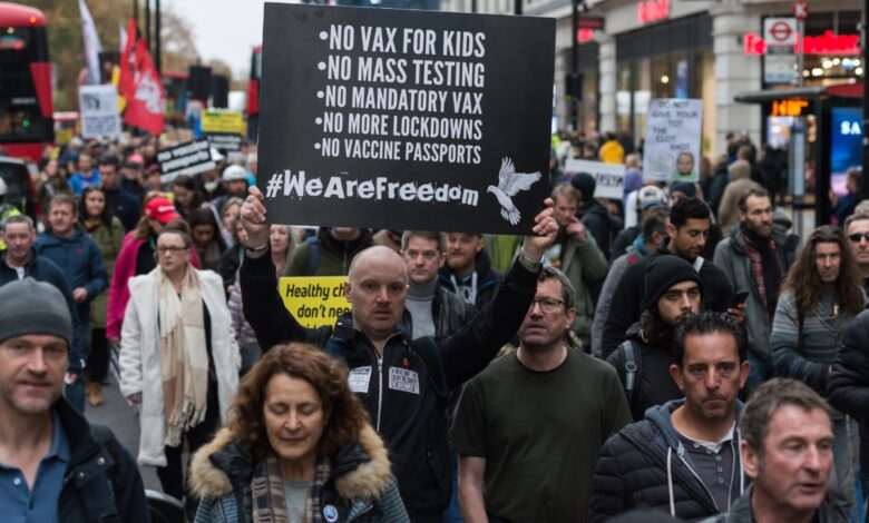 Al menos 35 mil marchan en Viena contra próximo confinamiento
