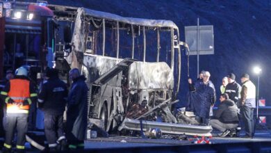 Al menos 45 muertos al incendiarse un autobús en una autopista en Bulgaria