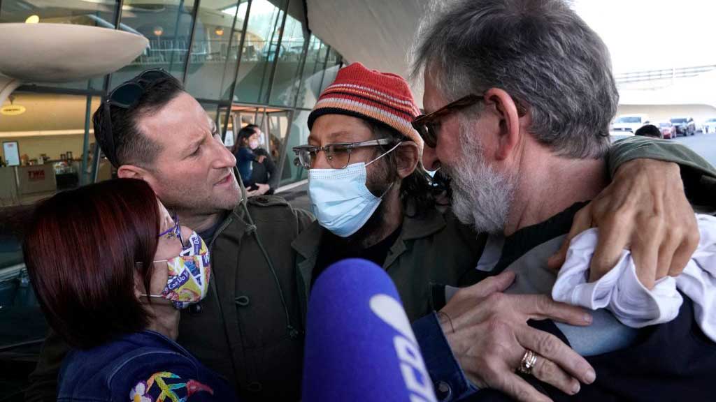 Así recibieron en EEUU al periodista excarcelado en Myanmar