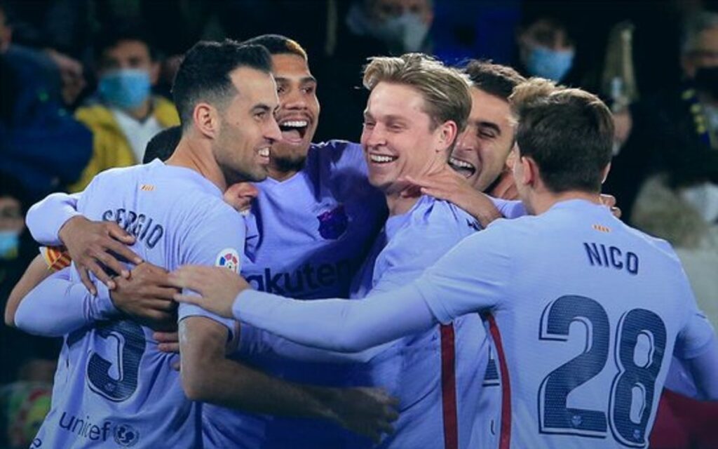 Barcelona torpedea al Submarino Amarillo en el Estadio La Cerámica | Video