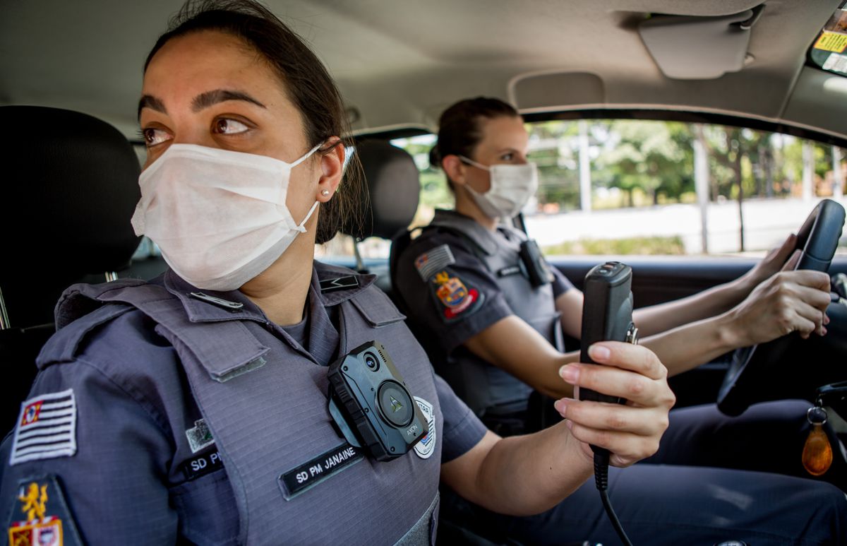 Brasil coloca cámaras a sus agentes de policía para combatir el gatillo fácil