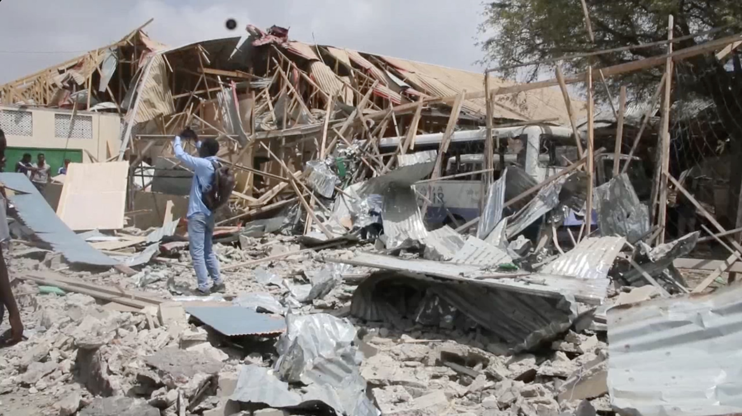 Brutal ataque terrorista  deja varios muertos, entre ellos niños de una escuela en Somalia