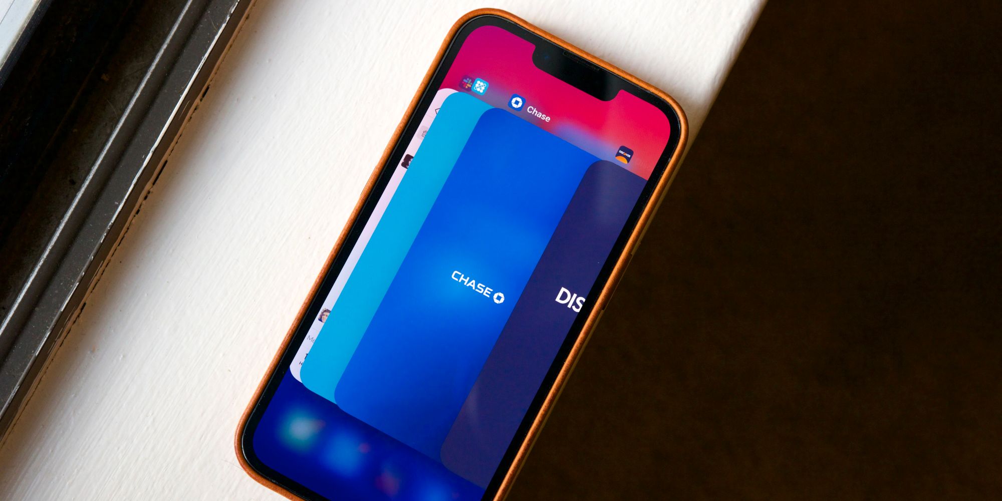 Cómo cerrar aplicaciones en iPhone 13 y cuándo debería