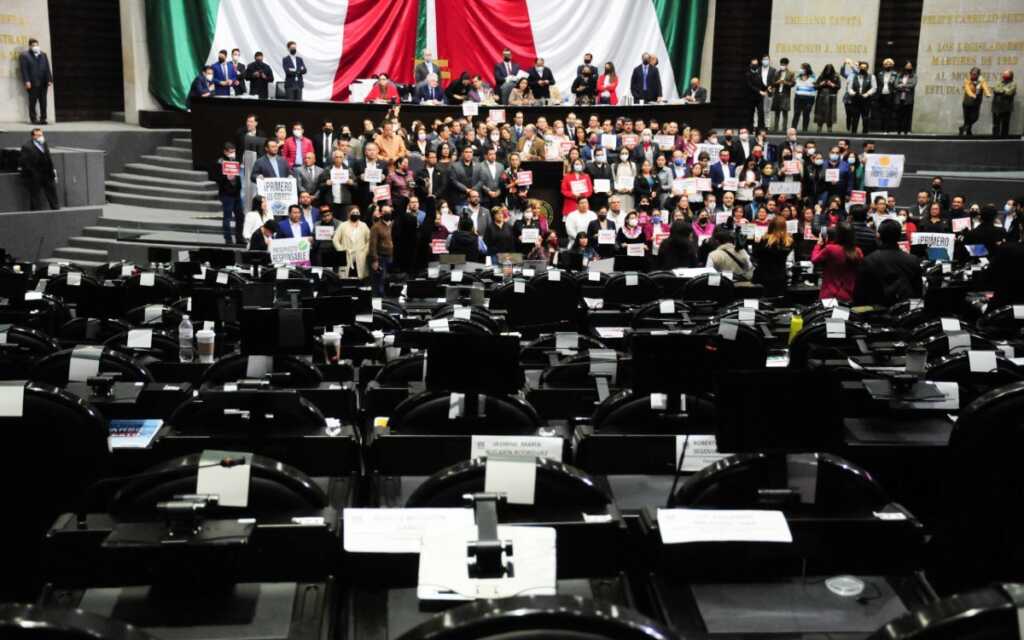 Condena PRI 'cerrazón' de Morena en debate del Presupuesto 2022