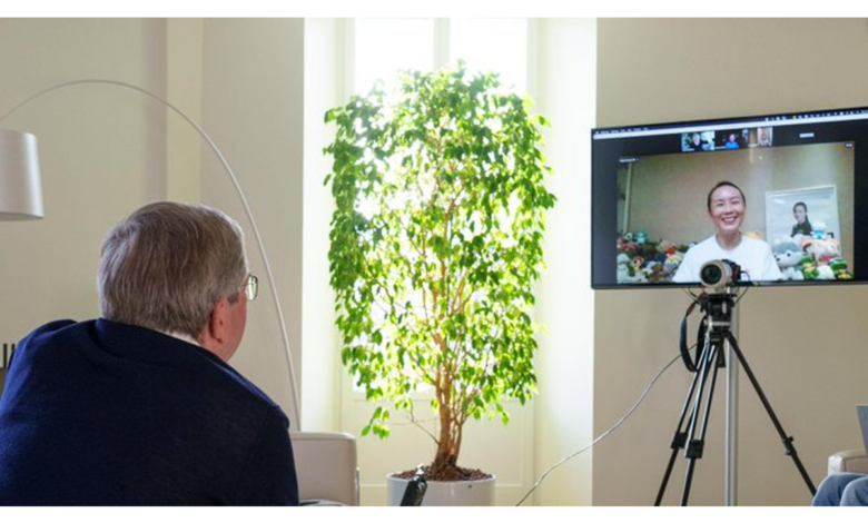 Dialoga Thomas Bach por videollamada con Peng Shuai | Video
