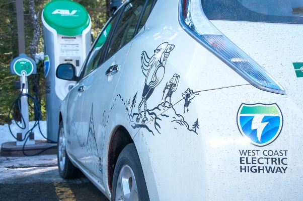 EE. UU. Tiene como objetivo crear 48 corredores nacionales de carga de vehículos eléctricos, a lo largo de 25.000 millas de carreteras