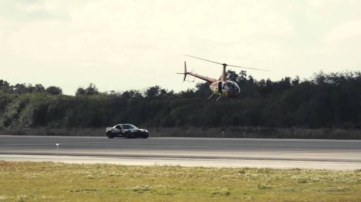 El GXE de Genovation rompe el récord de velocidad en tierra para un automóvil totalmente eléctrico legal en la calle