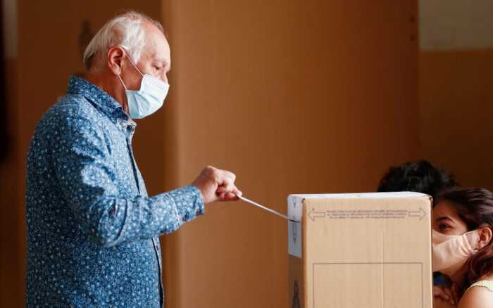 Elecciones en Argentina: peronistas y opositores pelean el control del Congreso