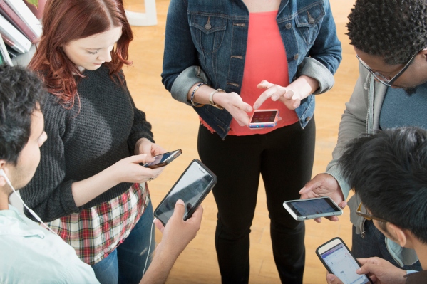 Este fundador de Gen Z está presentando a cientos de inversores… a través de Venmo