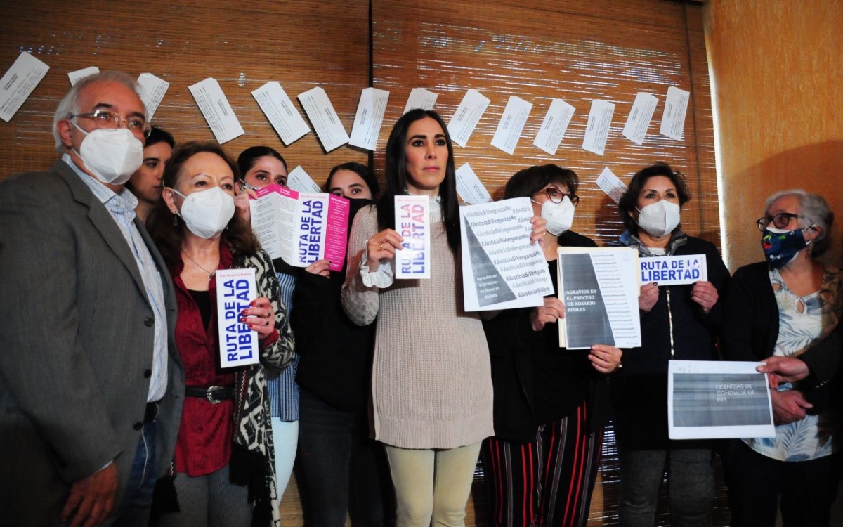 Familiares inician “resistencia civil pacífica” para exigir liberación de Rosario Robles