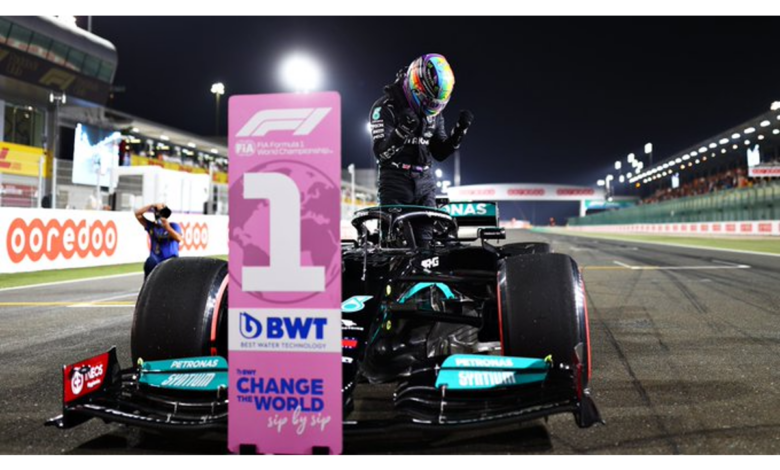 Gana Lewis Hamilton la pole position para el Gran Premio de Qatar | Video