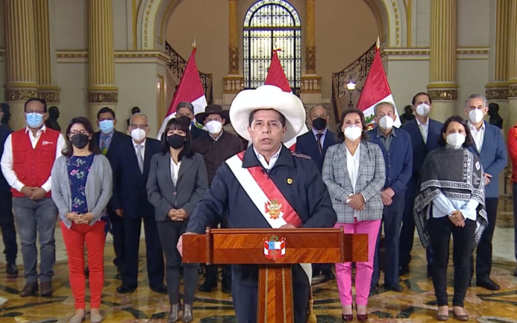 Grupos minoritarios quieren sacarme del poder, dice Pedro Castillo