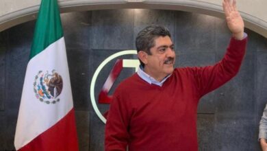 Hace Espino spot para afiliarse a Morena... y lo tunden en redes