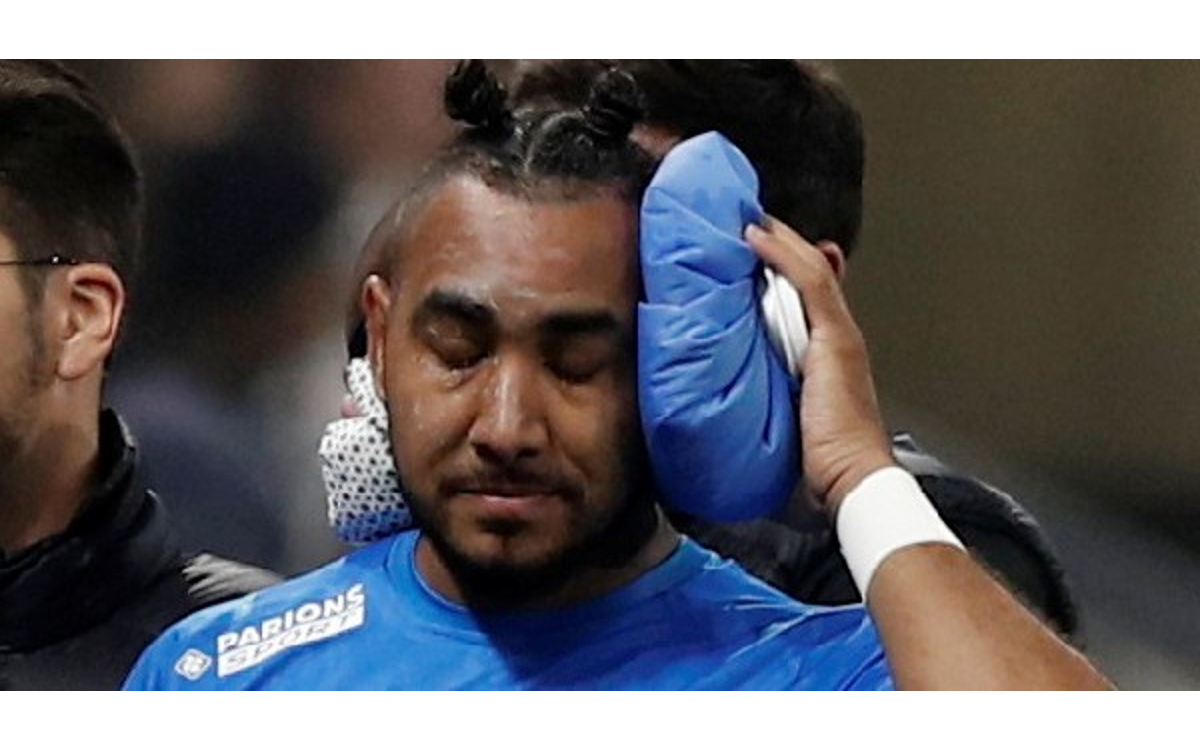 Imponen ejemplar castigo al responsable del botellazo a Dimitri Payet | Video