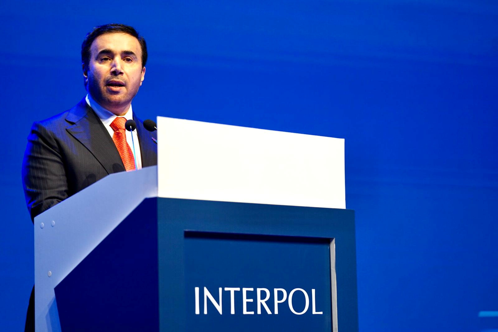 Interpol elige como presidente a un general emiratí acusado de torturas