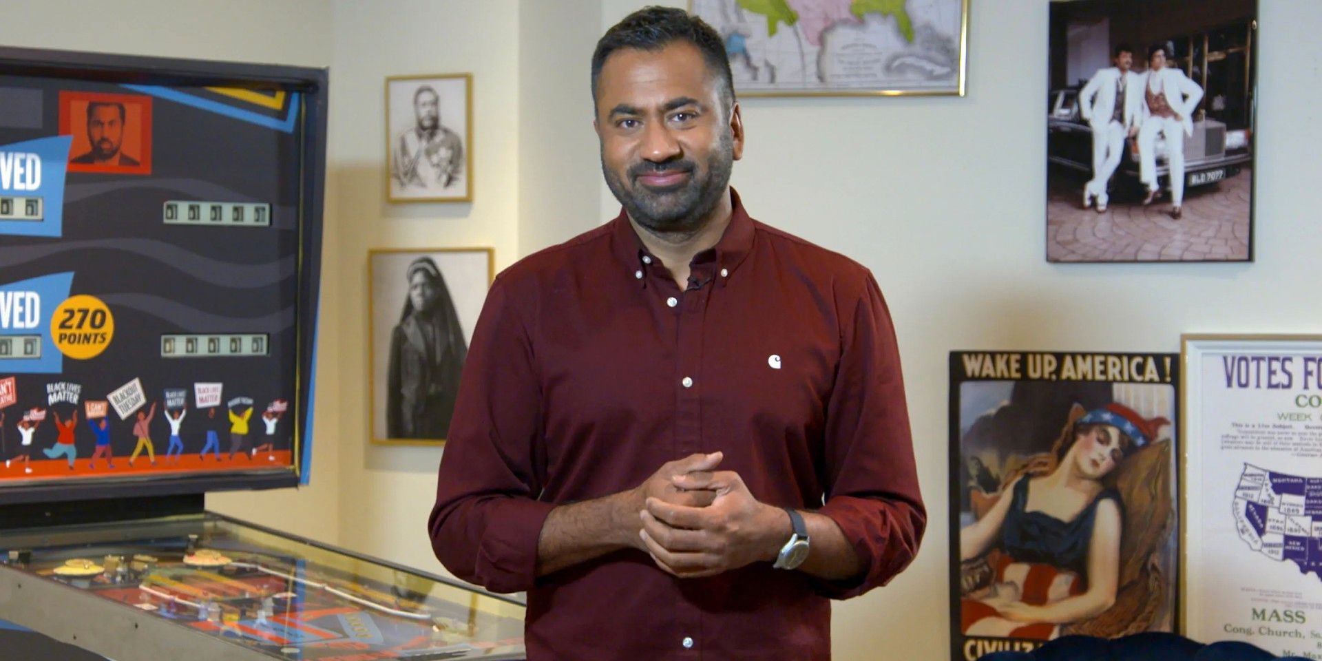 Kal Penn sale y anuncia compromiso con su socio desde hace mucho tiempo