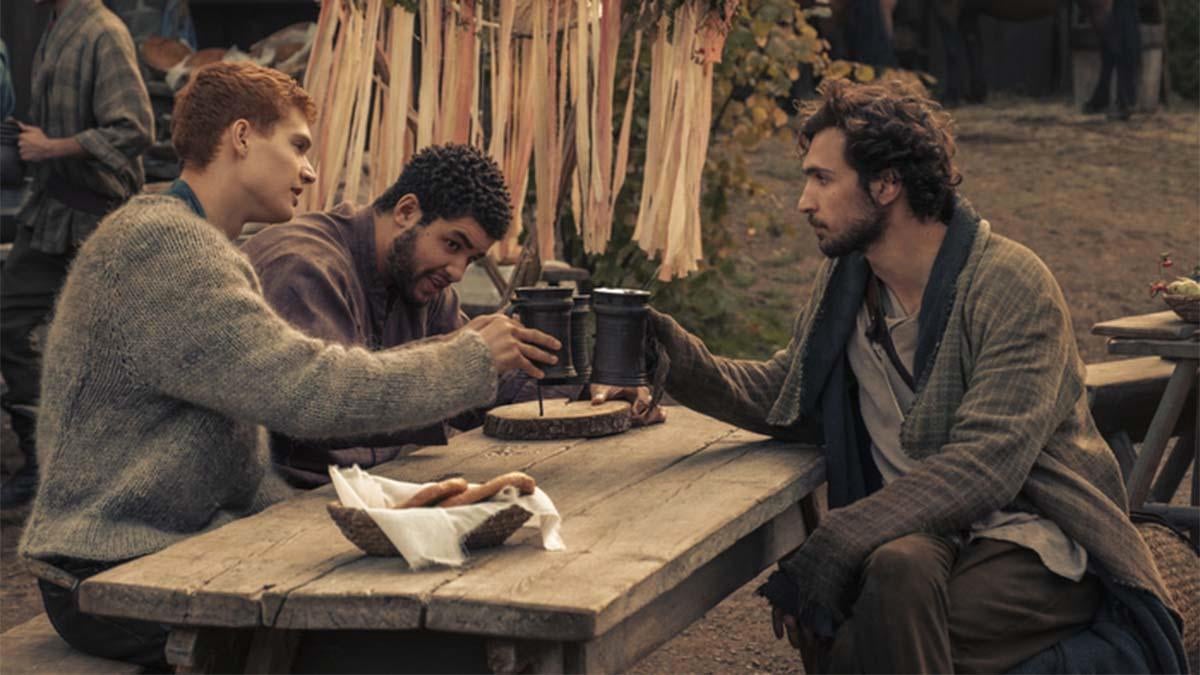 La rueda del tiempo hace un cambio grande e innecesario en el episodio de apertura