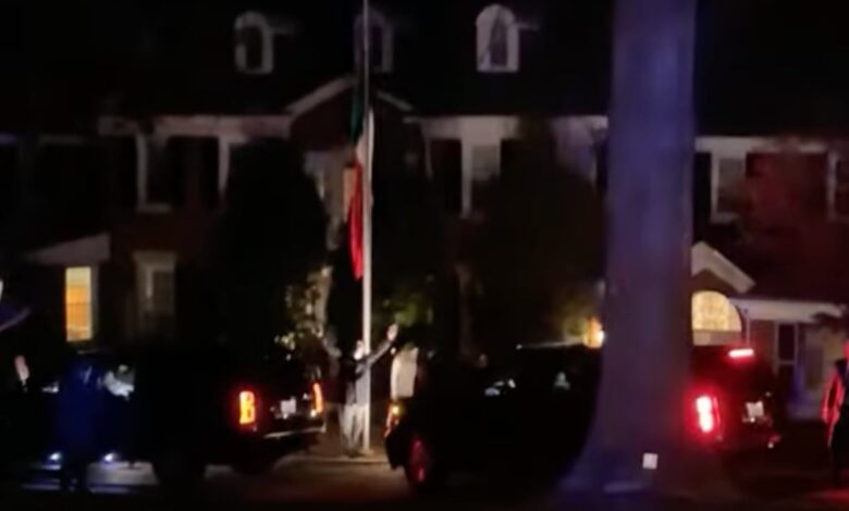 Llega AMLO a EU para Cumbre Trilateral; simpatizantes le dan la bienvenida | Video