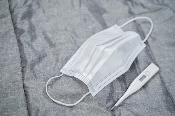 Los gigantes tecnológicos aún no están aclarando la desinformación del COVID-19, dice la UE