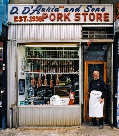La charcutería del Bronx D. D’Auria, abierta en 1938, acabó cerrando por falta de continuidad en el negocio familiar.