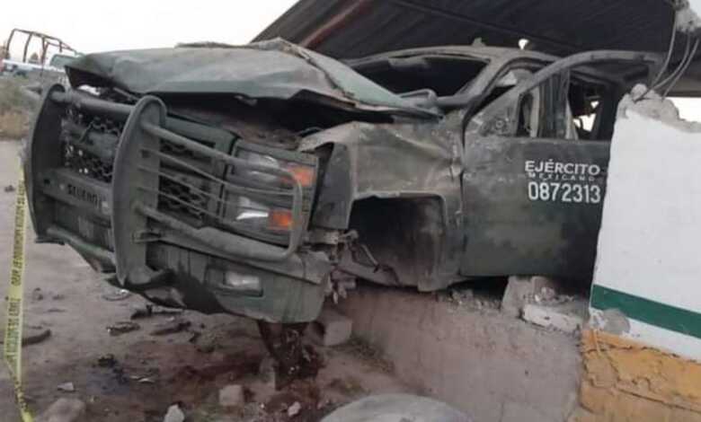 Mueren cinco elementos de Sedena tras volcadura en Durango