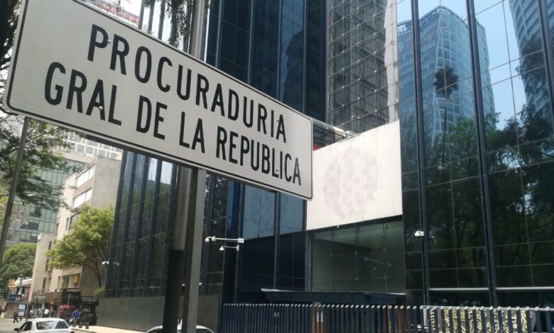 PGR investigó como 'sospechosas' de masacre a periodista, abogada y antropóloga